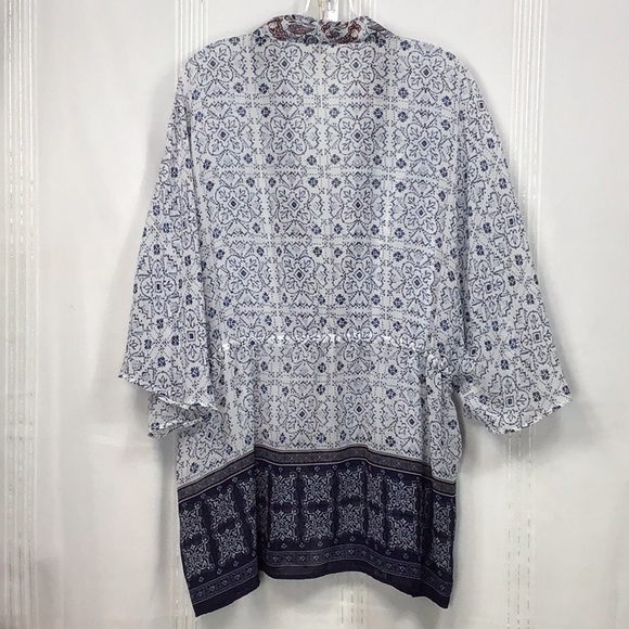 Christopher & Banks Semi Sheer Blue White Patterned Kimono Top Sz. S/M - Picture 4 of 10